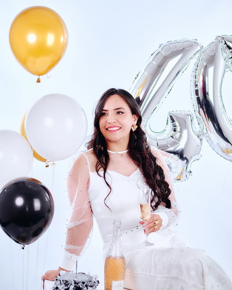 Fotografía de estudio con luces profesionales en el estudio de Leandro Báez en Encarnación